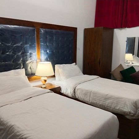 Family Guest House Lahore Near Airport Εξωτερικό φωτογραφία