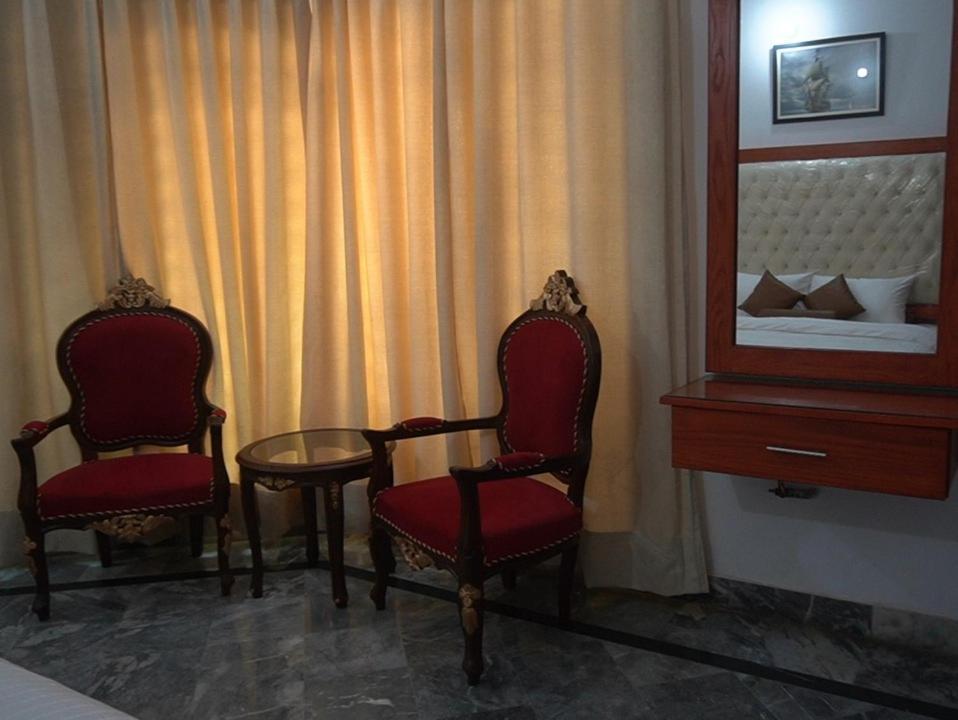 Family Guest House Lahore Near Airport Εξωτερικό φωτογραφία