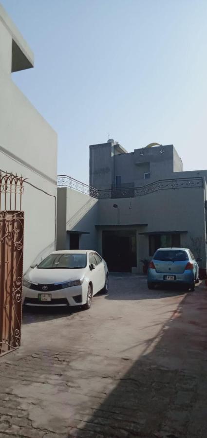 Family Guest House Lahore Near Airport Εξωτερικό φωτογραφία