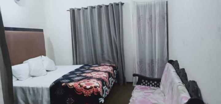 Family Guest House Lahore Near Airport Εξωτερικό φωτογραφία